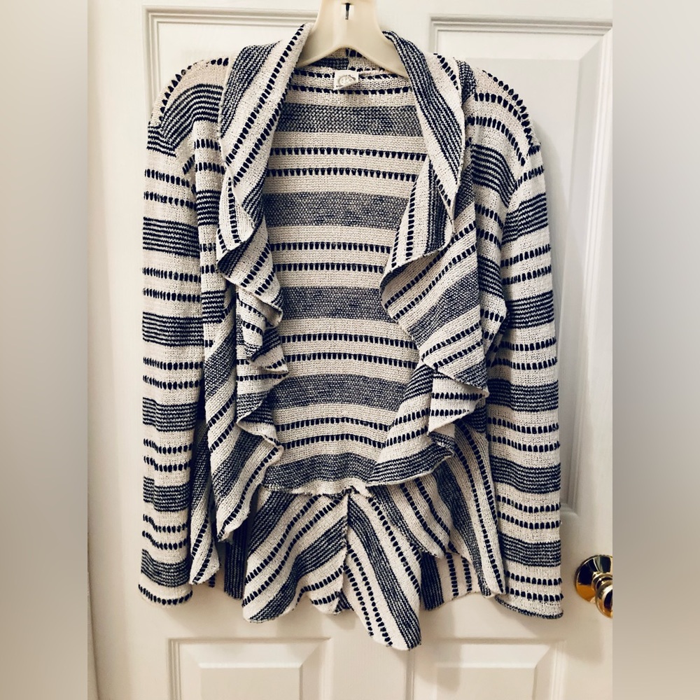 Navy & white ruffled shrug